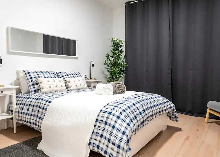 Dado Host * Βίγκο